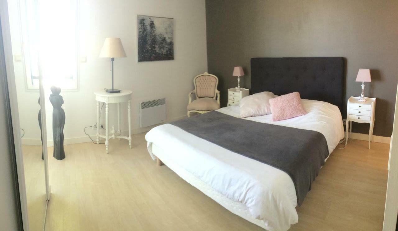 Apartamento Vue exceptionnelle sur les Tours ! Charme et tranquillité, 3 étoiles *** La Rochelle  Exterior foto